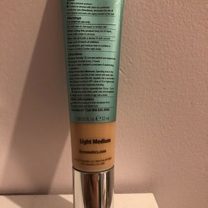 it cosmetics Makeup - It Cosmetics CC+ Cream Oil-Free Matte Light Medium it cosmetics Makeup - It Cosmetics CC+ Cream Oil-Free Matte Light Medium